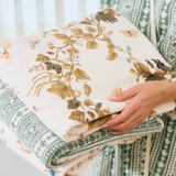 Weezie Scallop Leah O'Connell Vivian Magnolia Bath Towel